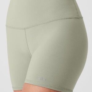ALO Yoga High-Waist Bike Shorts in Sage Green
